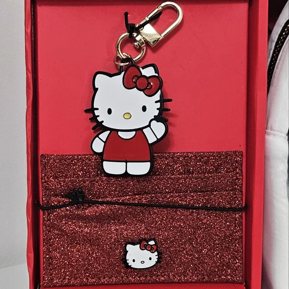 Hello Kitty 3-Piece Gift Set - Picture 2 of 3